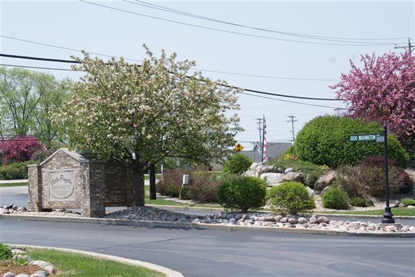 Villa Royale Apartments - Photo 3 of 11