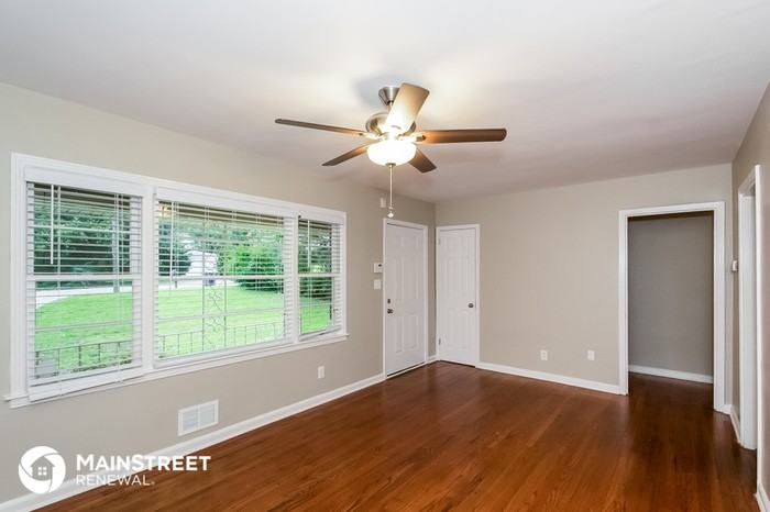 1794 Broadwell St SW - Photo 2 of 15