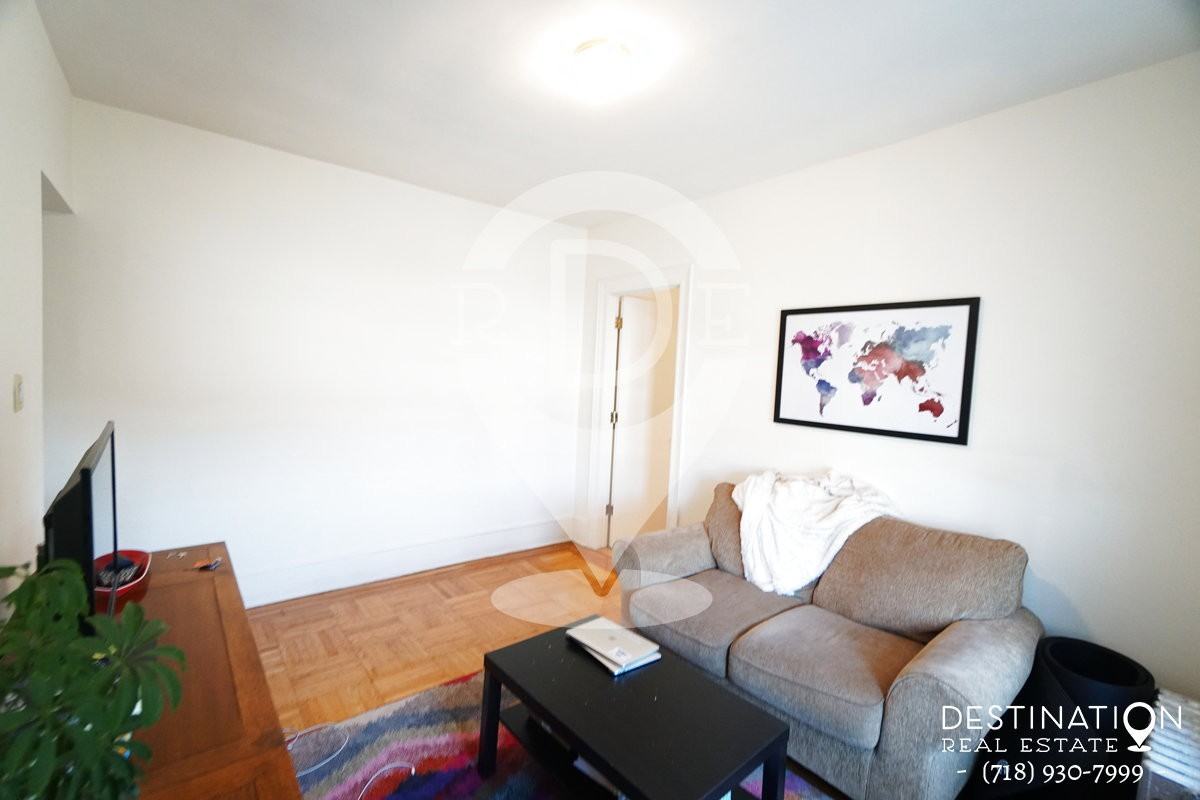 8th Avenue & 52nd Street - Photo 3 of 11