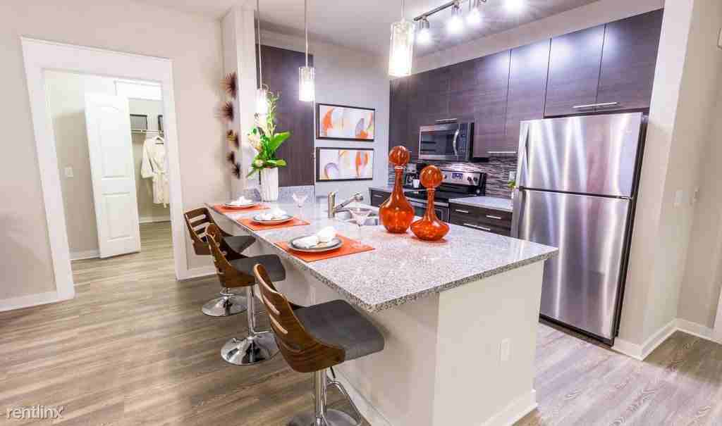 500 W. Medical Center Blvd - Photo 3 of 10