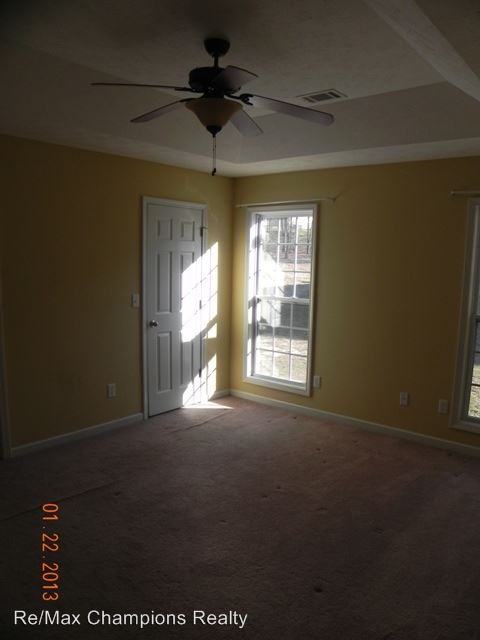 6 Redwood Dr - Photo 2 of 17