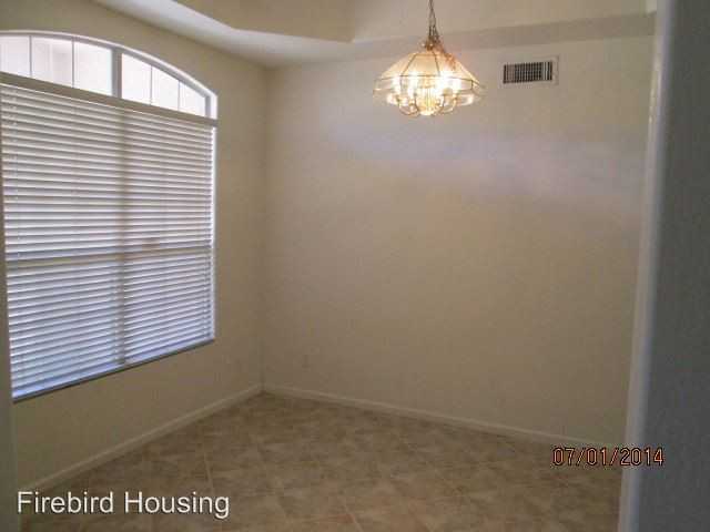 630 W Madero Ave - Photo 3 of 15