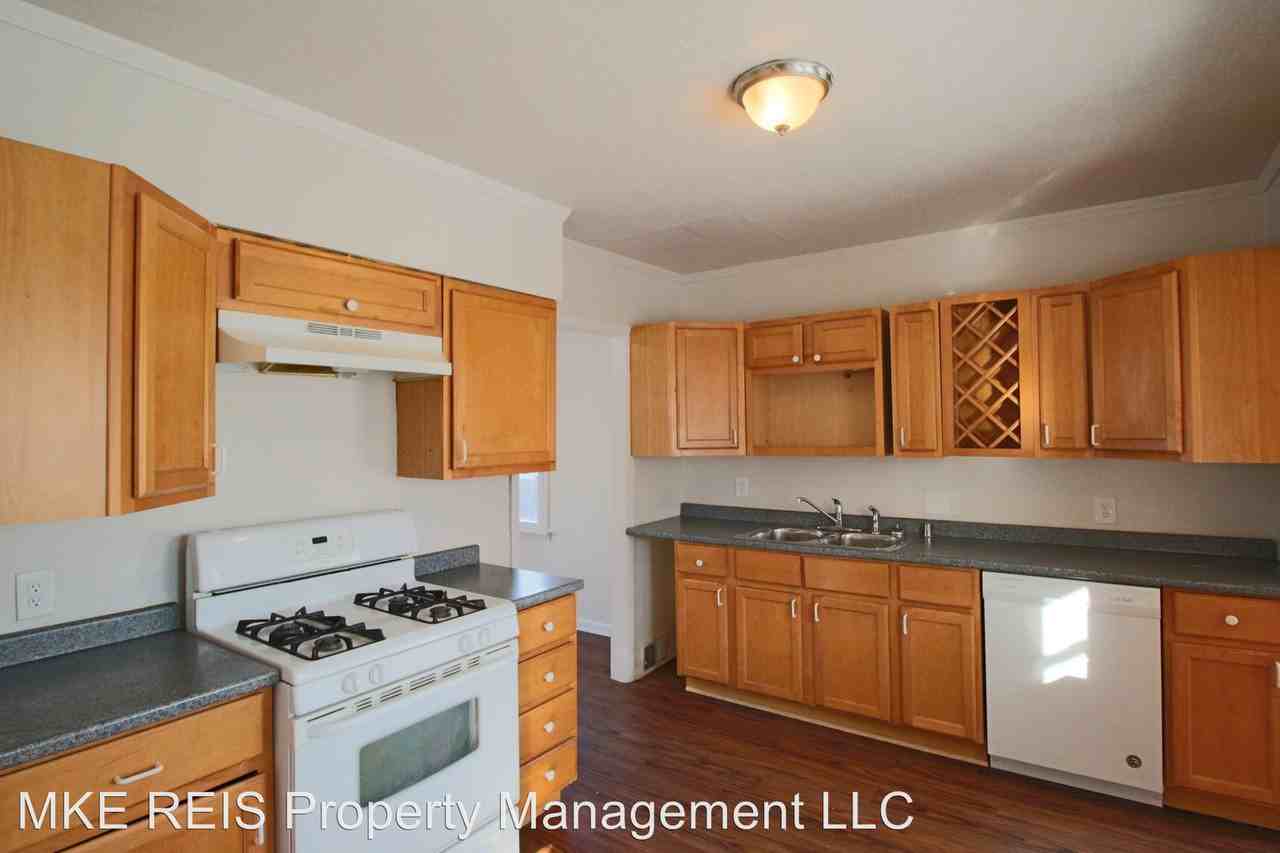 4350 N 65th St - Photo 3 of 21