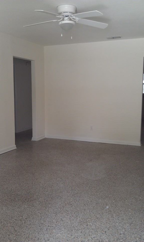 3410 W Caracas St - Photo 2 of 10