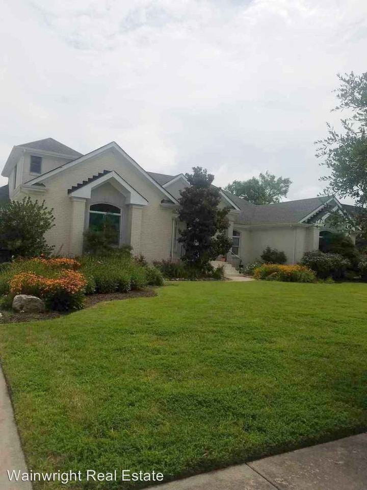 2521 Greystone St - Photo 2 of 22