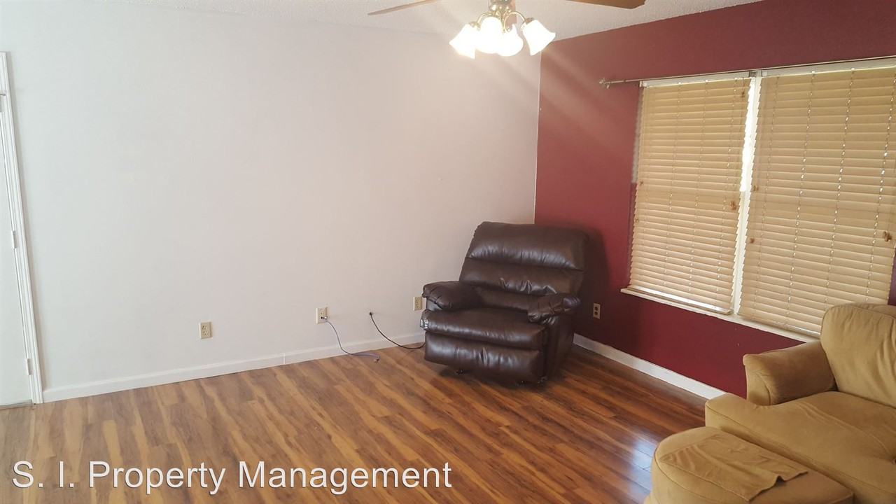 3125 Weaver Rd - Photo 3 of 8