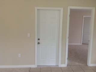 5045 Fairport Ave - Photo 3 of 22