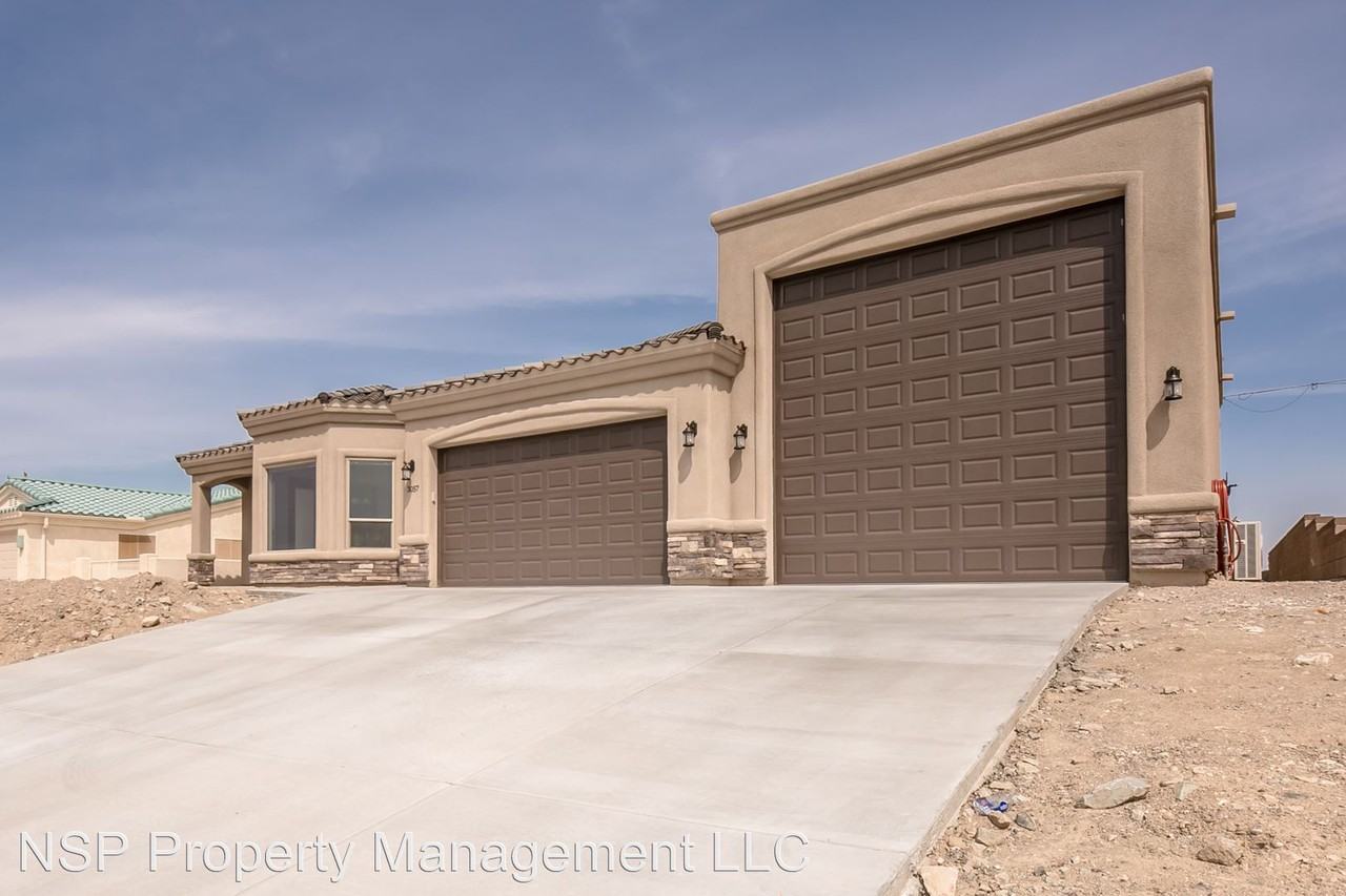 3057 Winterhaven Dr - Photo 2 of 32