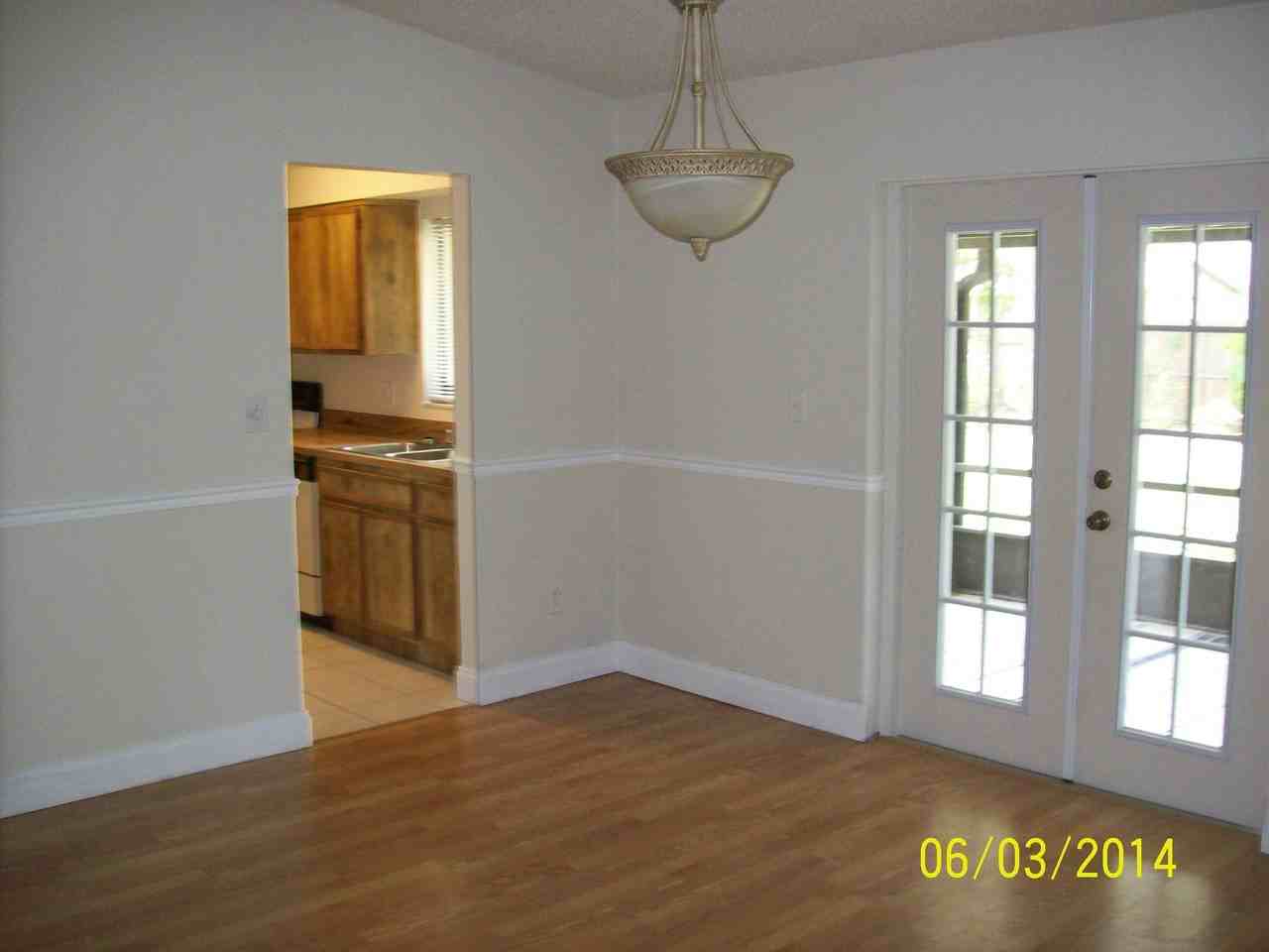 1311 Dexter Dr W - Photo 3 of 10