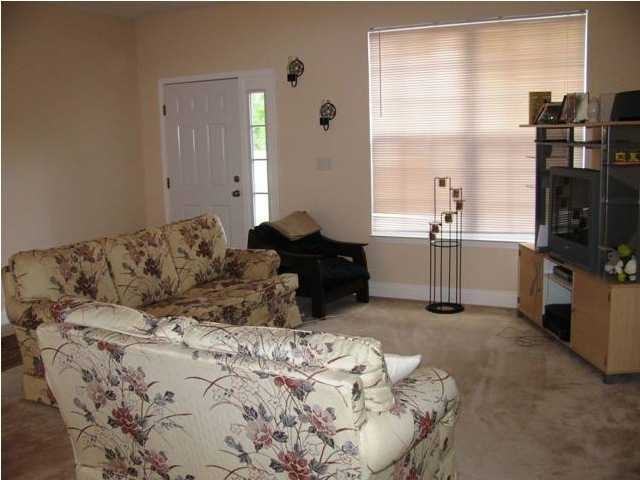 5174 Palmetto Ave - Photo 3 of 12