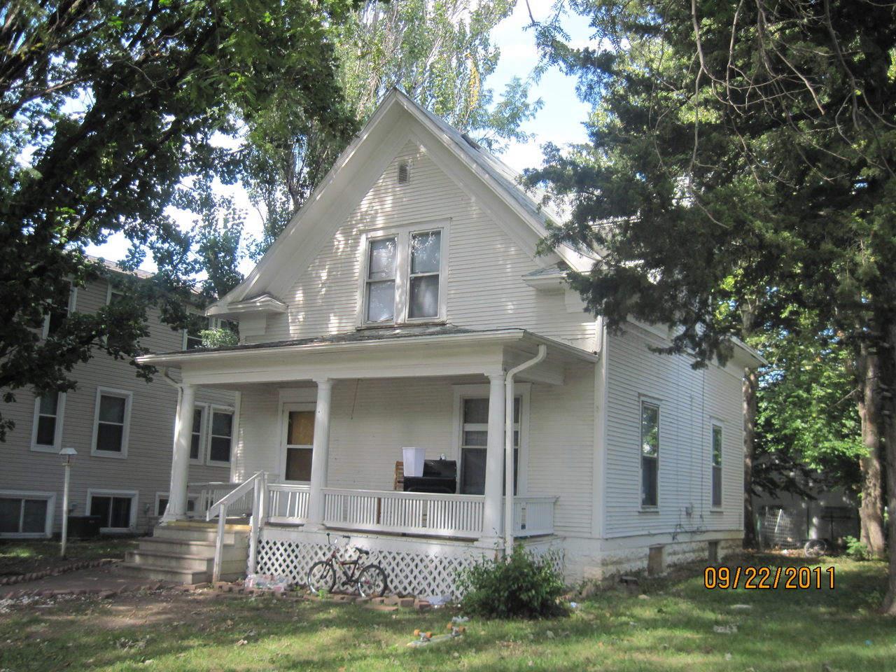 2424 W - Photo 3 of 5