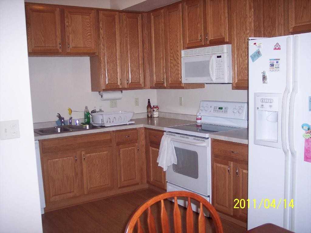 N161 W19166 Oakland Dr - Photo 3 of 15