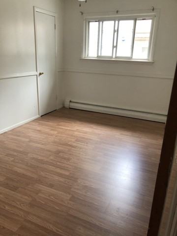 14042 Saginaw Ave - Photo 3 of 5