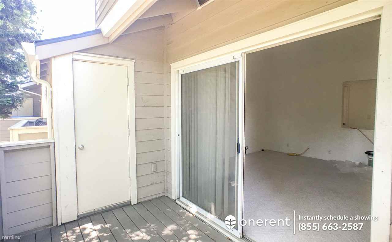 1486 Four Oaks Cir - Photo 2 of 12