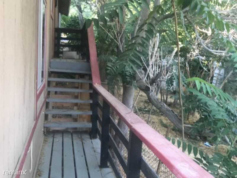 4121 Maple Trail - Photo 3 of 12