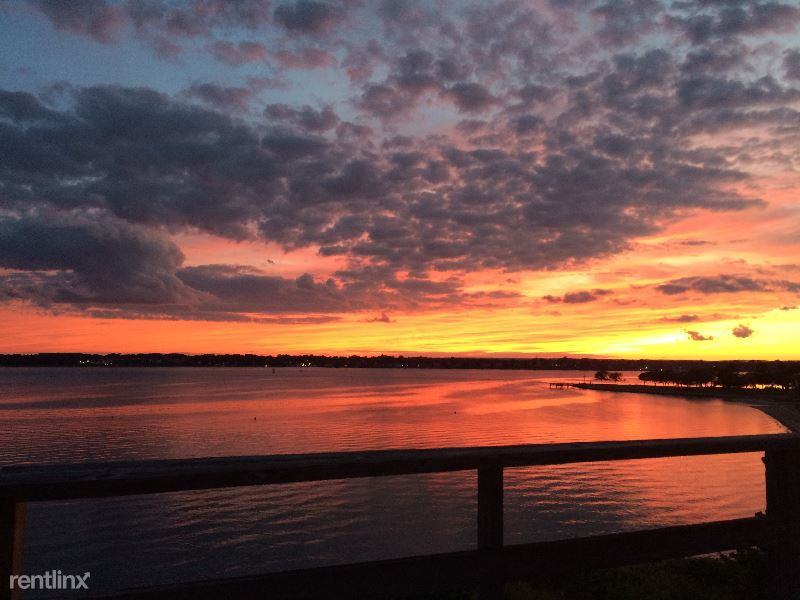 174 Narragansett Ave