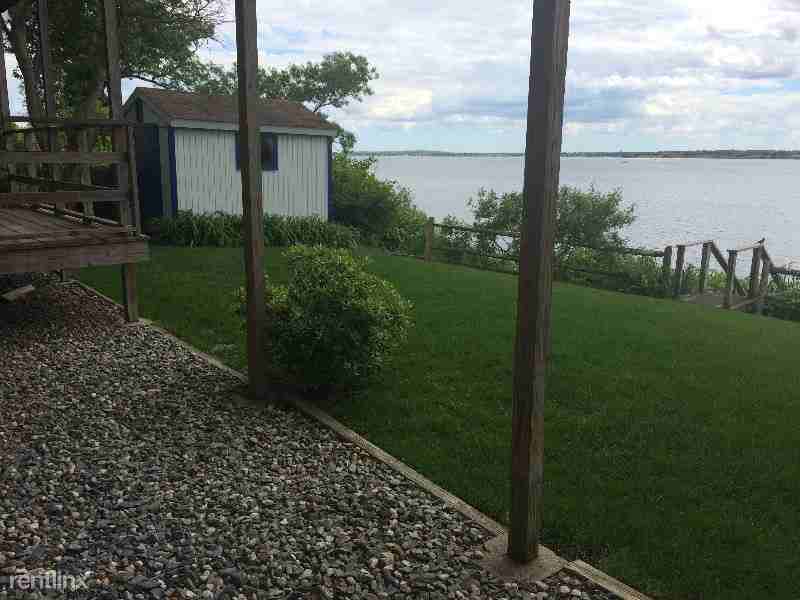 174 Narragansett Ave - Photo 3 of 22