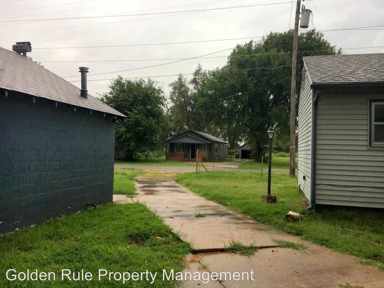 823 W 1st Ave - Photo 2 of 25