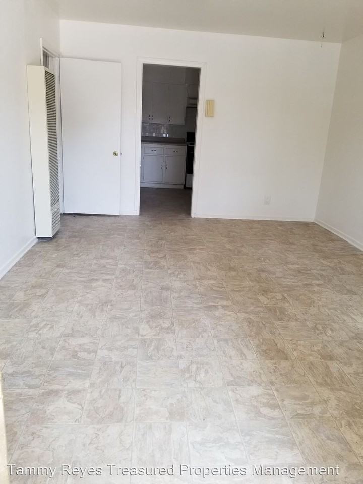 12919 El Moro Ave - Photo 2 of 9
