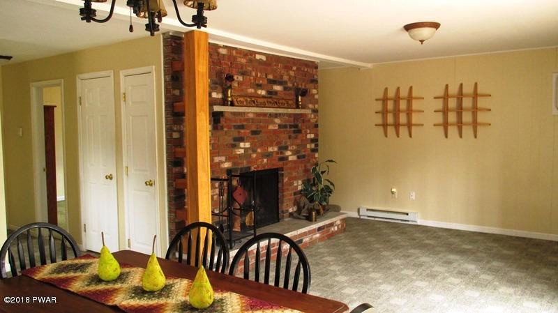 129 Hickory Dr - Photo 2 of 11