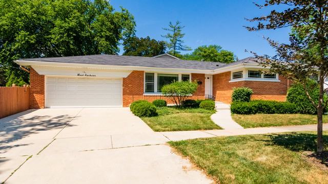 151 W Jackson St - Photo 2 of 16