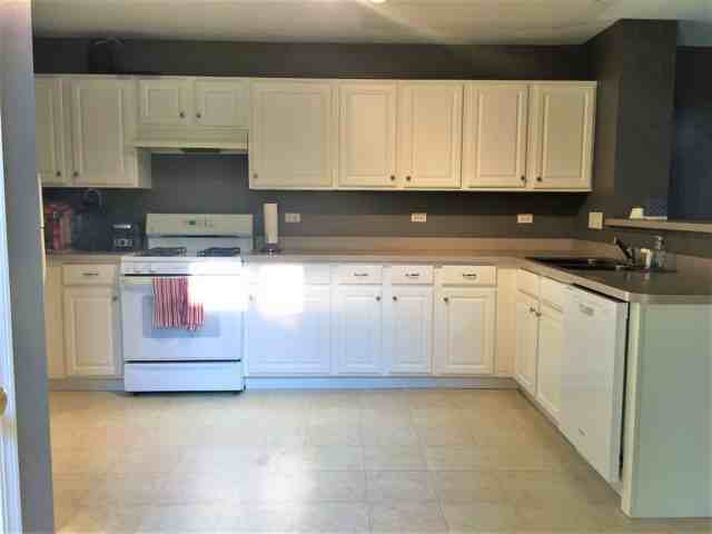 11002 Cape Cod Ln - Photo 3 of 9