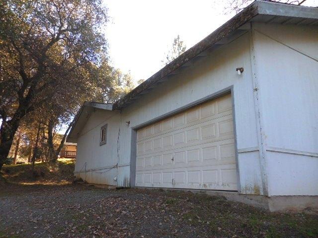 19327 Ferretti Rd - Photo 2 of 9