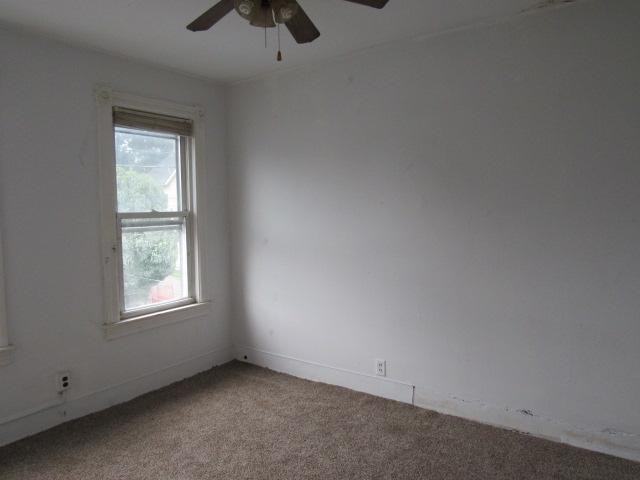 40 Davis St - Photo 3 of 12