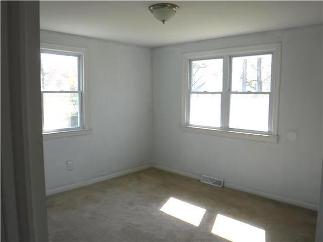 2911 Union Rd - Photo 2 of 16