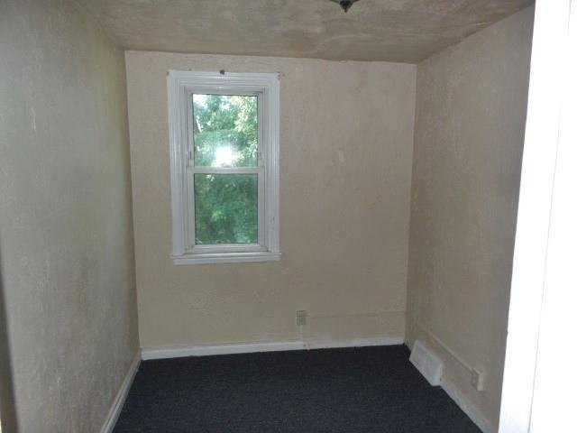 2867 Cushing Rd - Photo 3 of 17