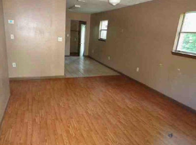 3853 Lacy Ln - Photo 3 of 6