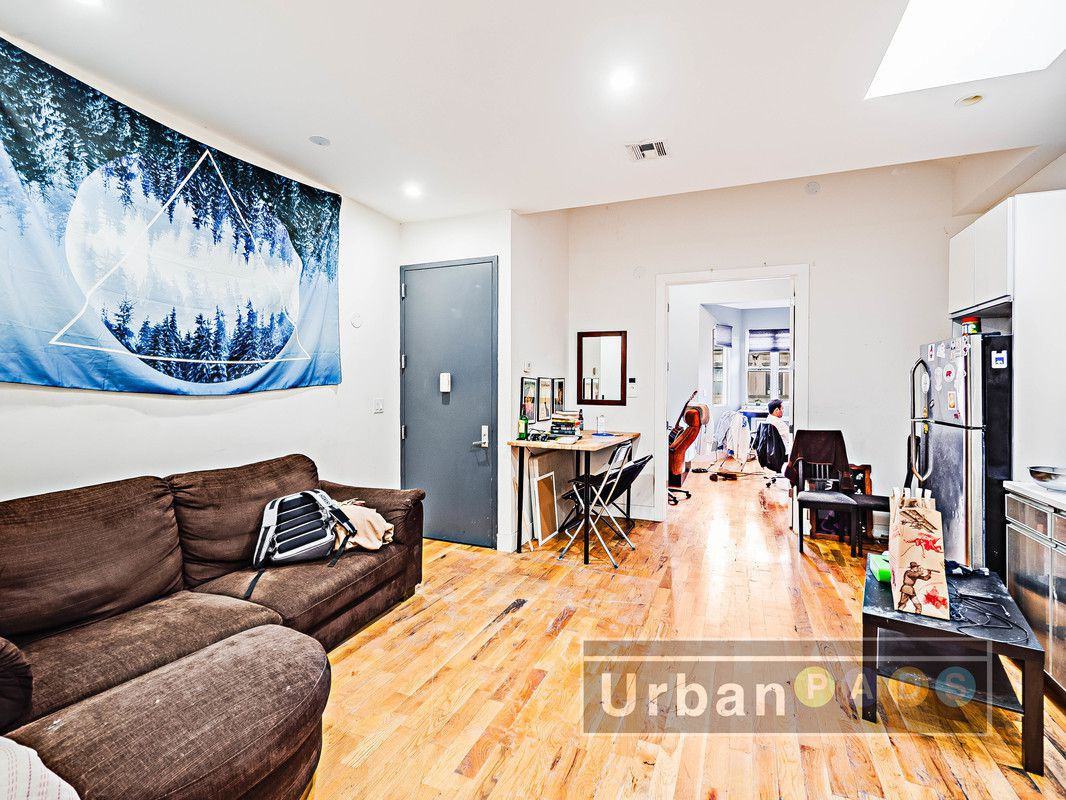 268 Throop Avenue ##2 - Photo 3 of 12