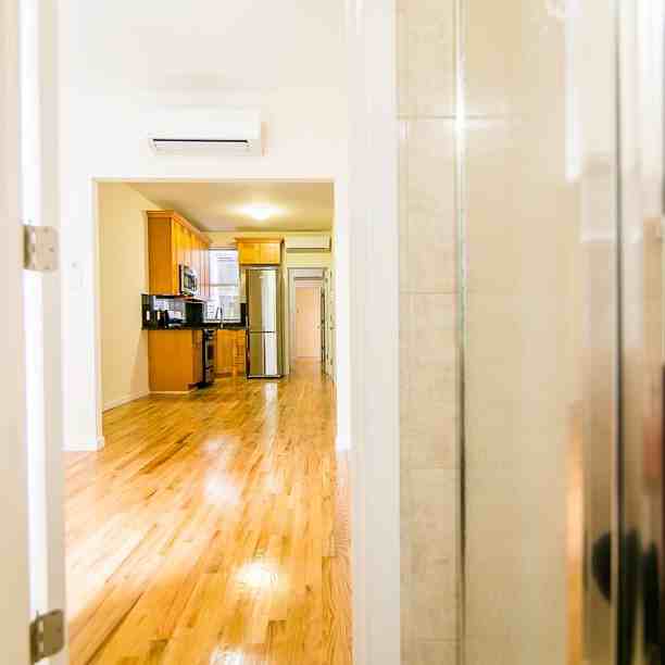 Freeman St #3R - Photo 3 of 10