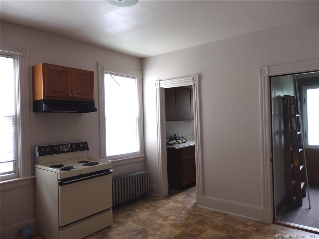 48 Annawan St - Photo 3 of 13