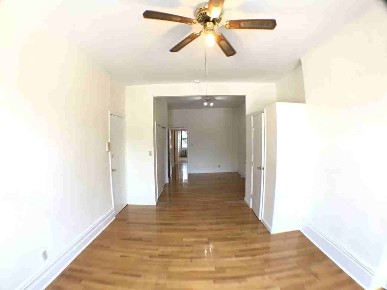 93rd St & 3rd Ave #2