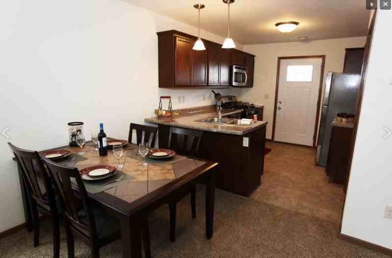 12 5th St NW - Photo 3 of 5