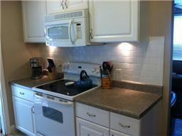 703 Wilsonwood Pl - Photo 2 of 9