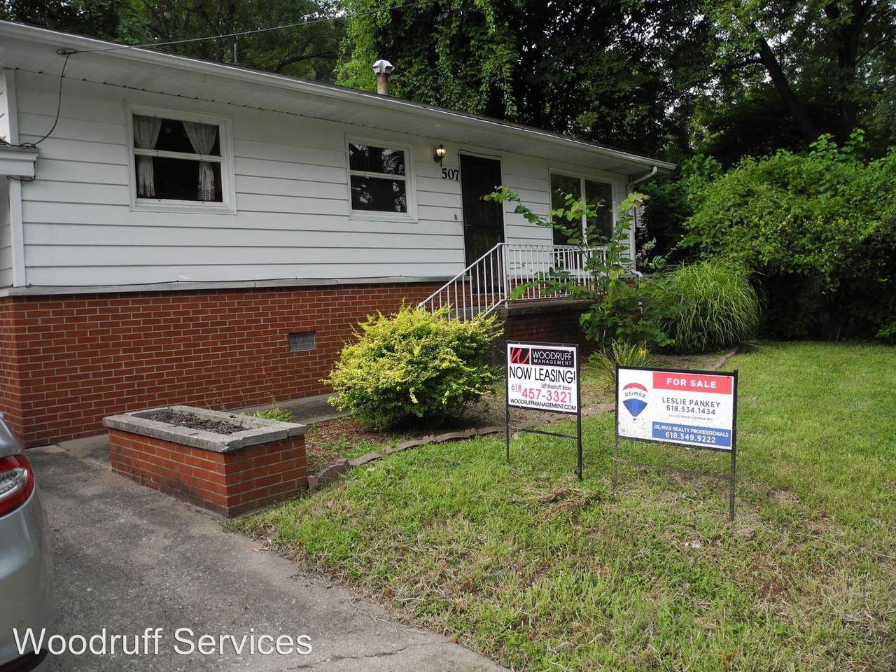 507 W Pecan St - Photo 2 of 21