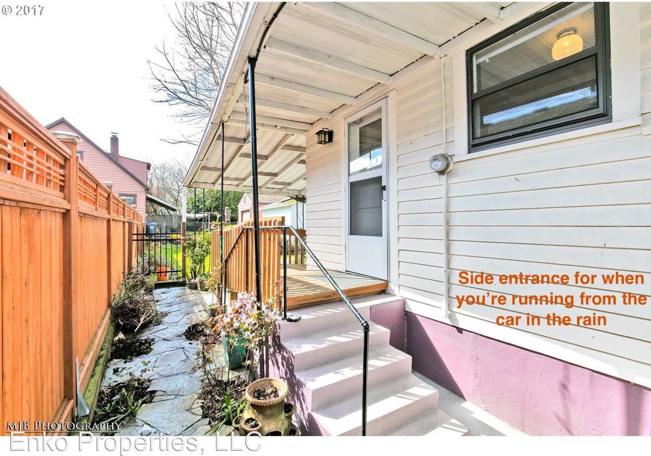 15 NE 55th Ave - Photo 2 of 14