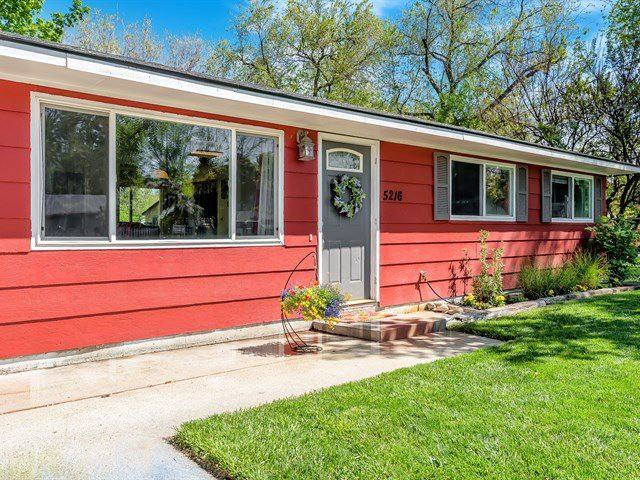 5216 Wylie Lane - Photo 2 of 20