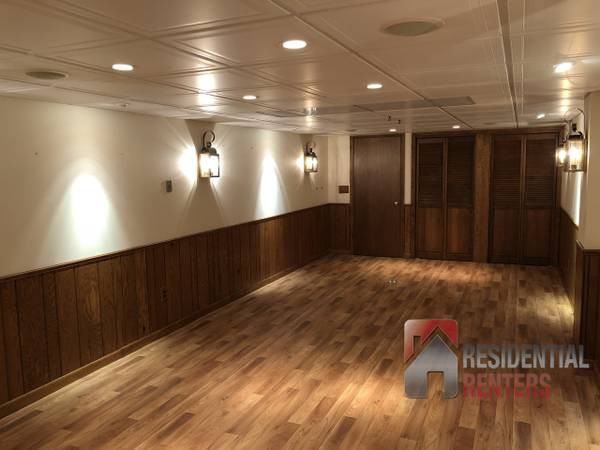 2036 South 104th Street - Photo 2 of 17