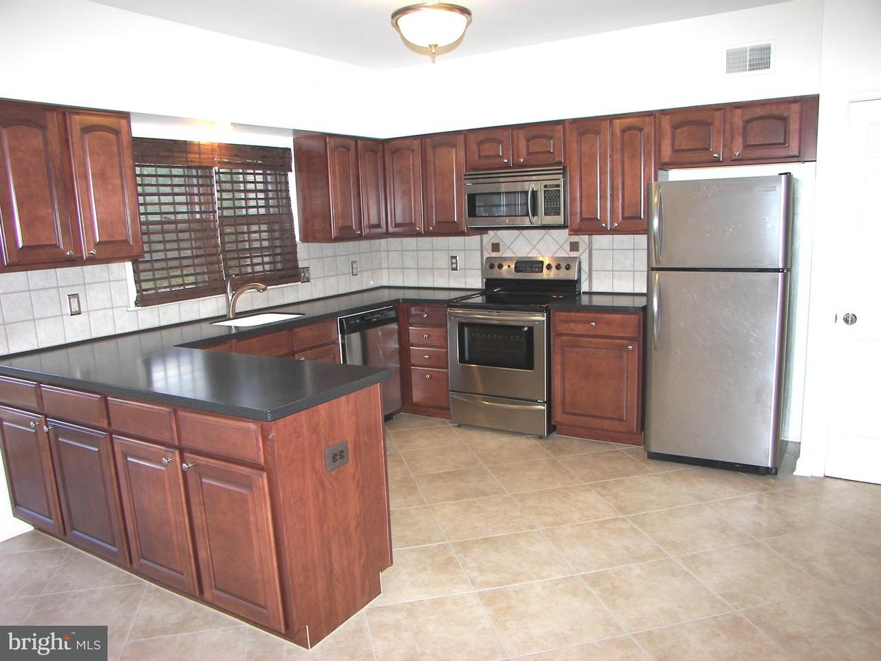 5974 Wescott Hills Way - Photo 3 of 24