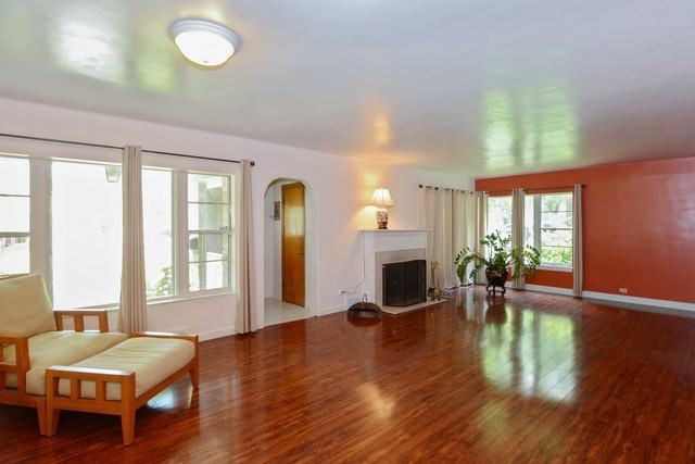 2602 Gordon Dr - Photo 2 of 10