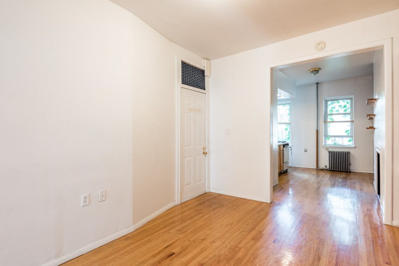 215 Franklin Street #29OX