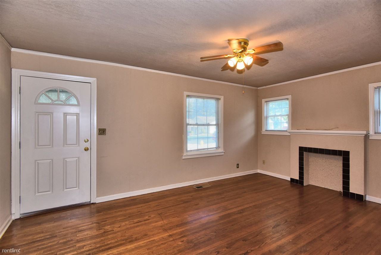 1427 S Richmond Ave - Photo 2 of 10