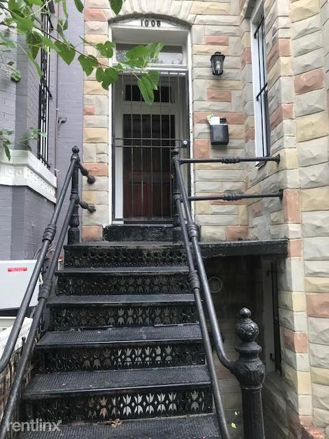 1006 F St NW - Photo 2 of 20