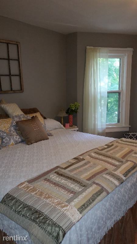 62 Charles St - Photo 2 of 10