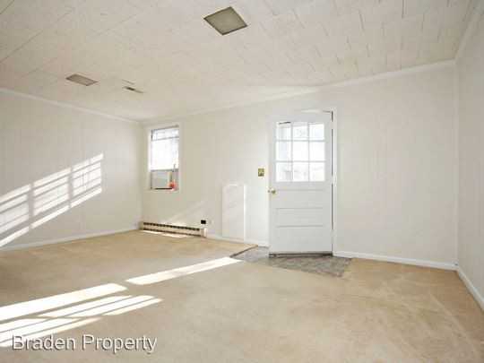 1106 River Ct #B - Photo 2 of 8