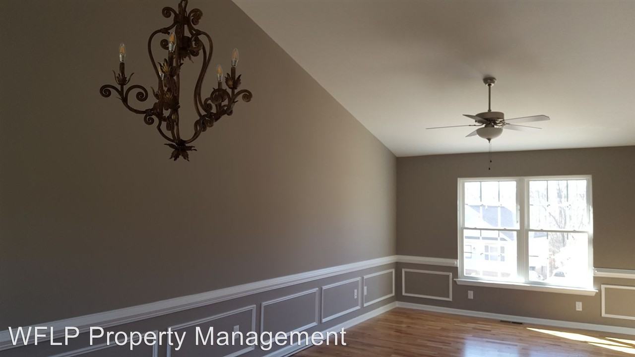 408 Wessex Rd - Photo 3 of 20