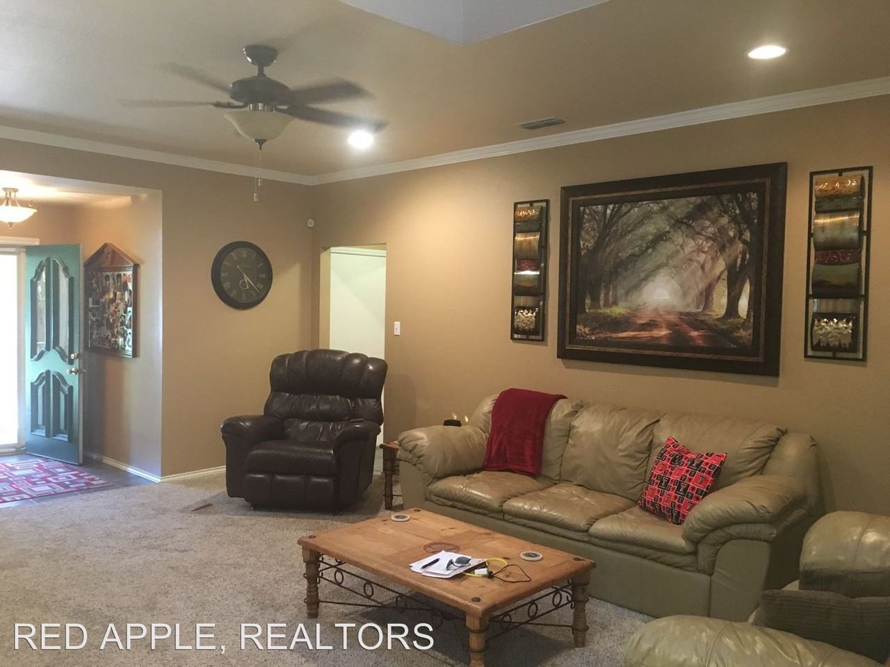 3509 Carnation Ct - Photo 2 of 14